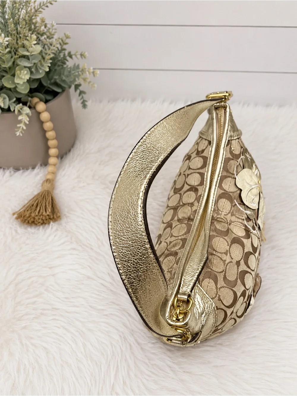COACH Signature Floral Appliqué Hobo Bag Gold Tan Y2K